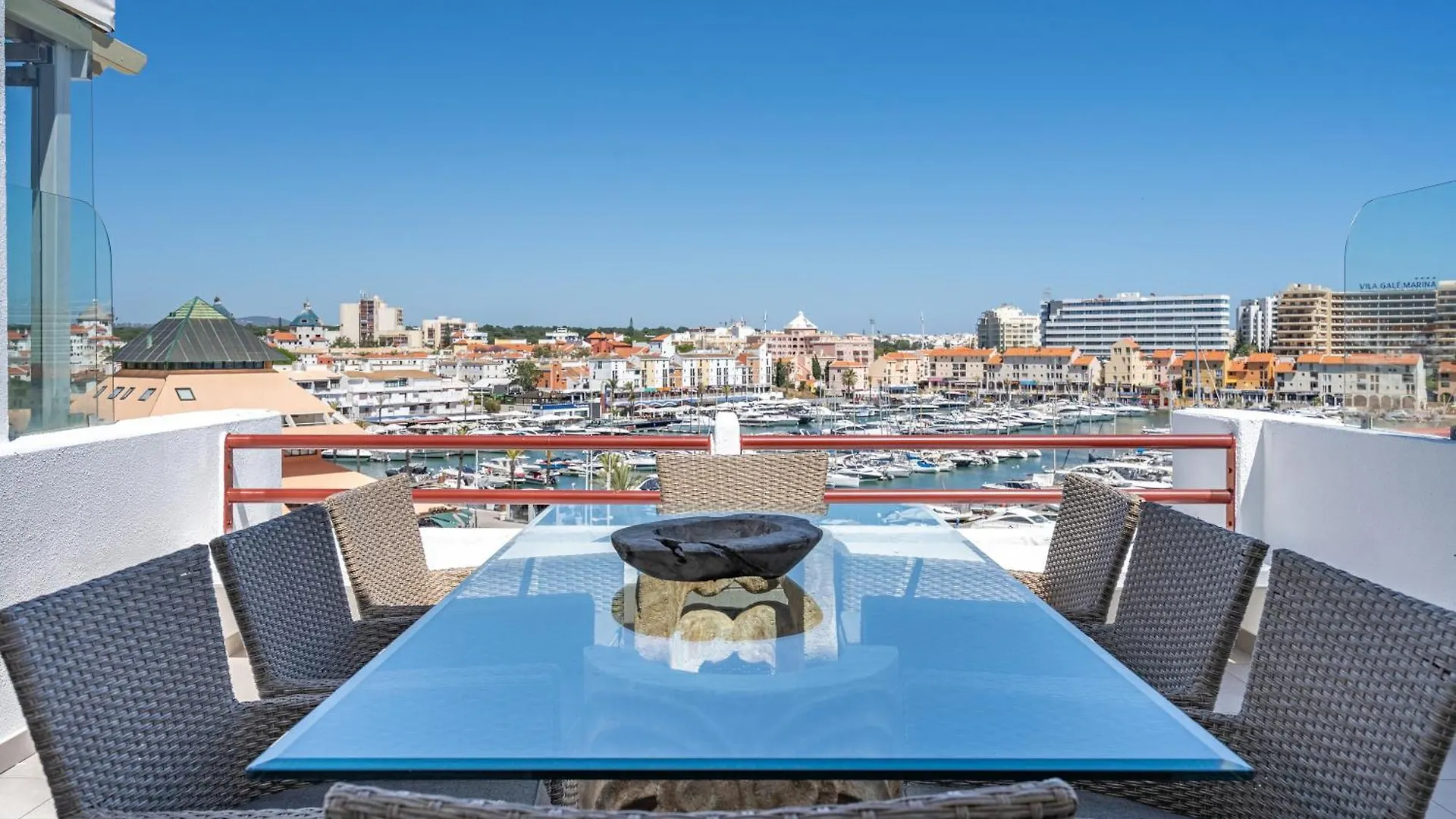 Marina Vilamoura Triplex contacts